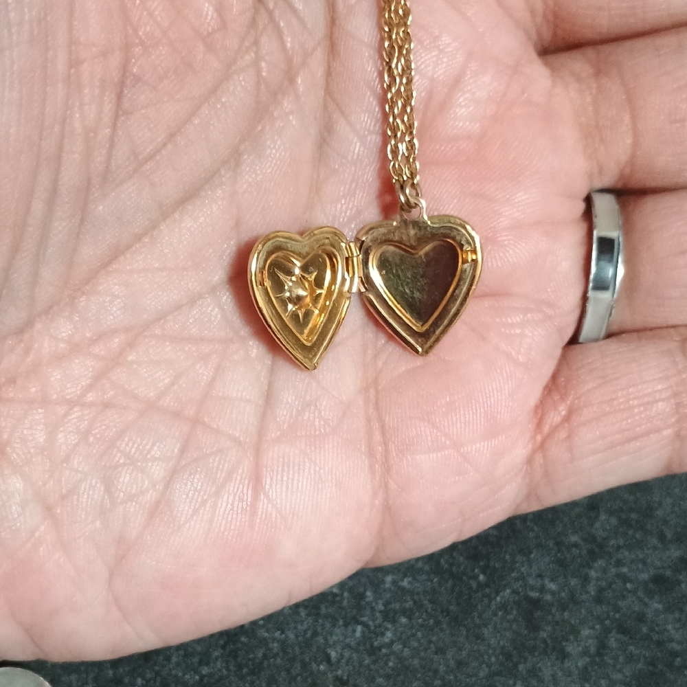 Elegant 14k Gold Dipped Heart Locket Necklace Wit… - image 4